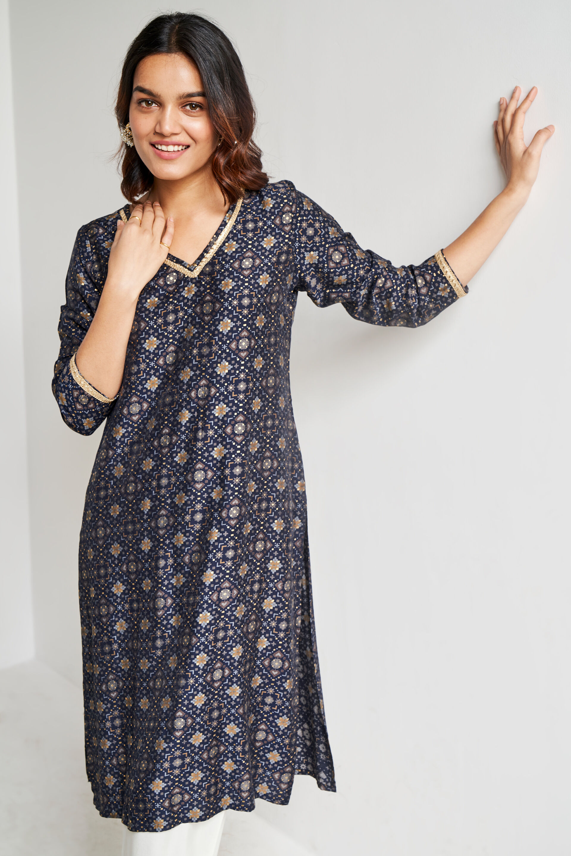Indigo Geometric Lace Straight Kurta, Indigo, image 3